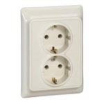 Розетка Legrand 2-местная СП kaptika 16a с заземлением слоновая кость